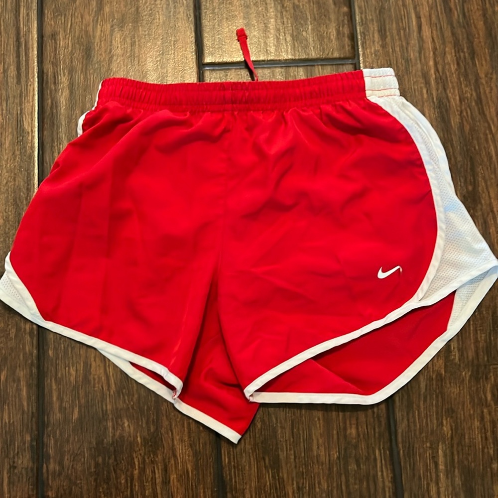 Girls Medium Nike Shorts